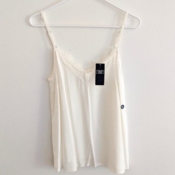 NWT Abercrombie White Lace Delicate Camisole Tank Top Shirt Size Small - Picture 3 of 4